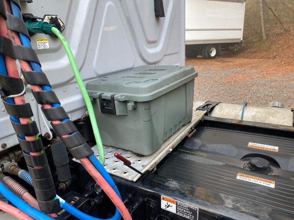 Day Cab Tractor-Heavy Duty Tractors-Freightliner-2019-T12664ST-Cleveland-TN-408,785\n\t\tmiles-$ 41,500 - Image 16