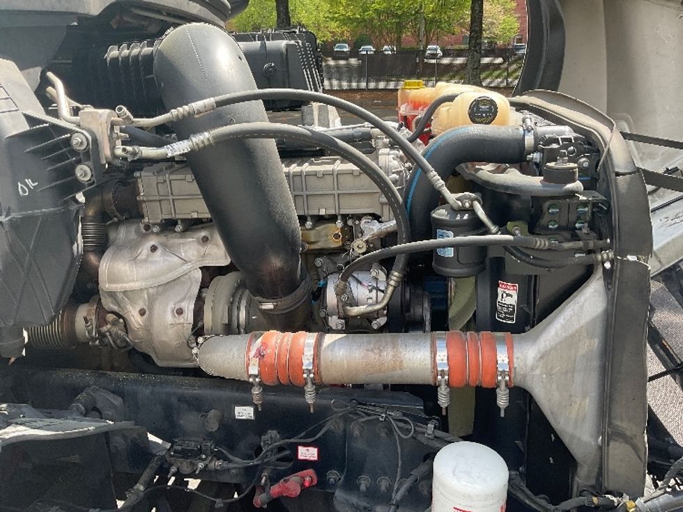 Day Cab Tractor-Heavy Duty Tractors-Freightliner-2019-T12664ST-Cleveland-TN-685,901\n\t\tmiles-$ 27,000 - Image 15