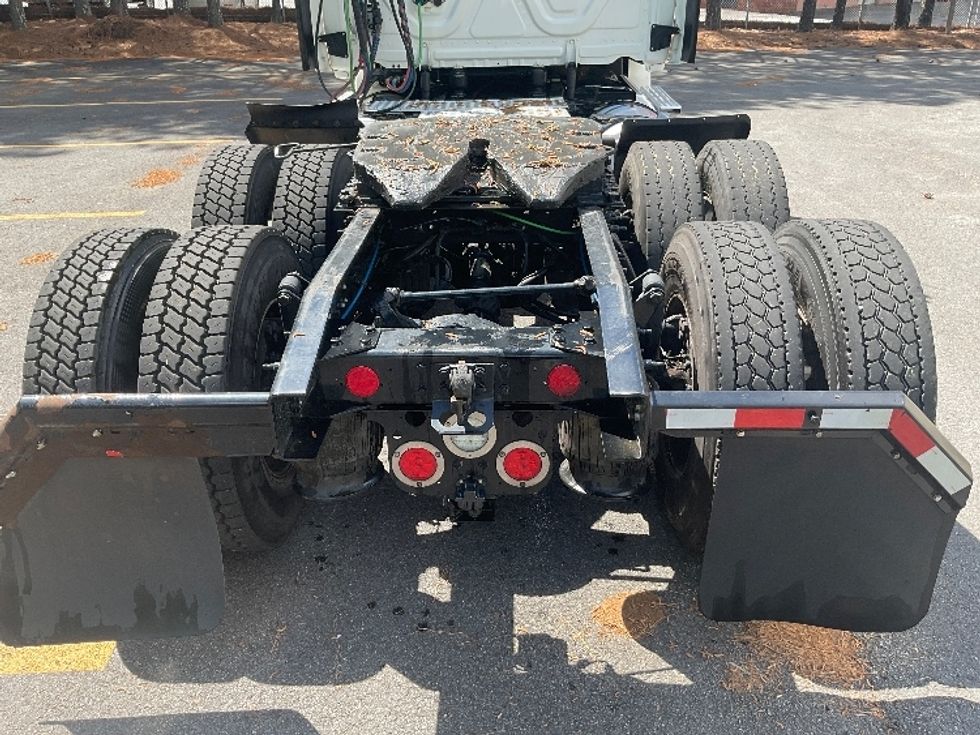 Day Cab Tractor-Heavy Duty Tractors-Freightliner-2019-T12664ST-Cleveland-TN-685,901\n\t\tmiles-$ 27,000 - Image 6