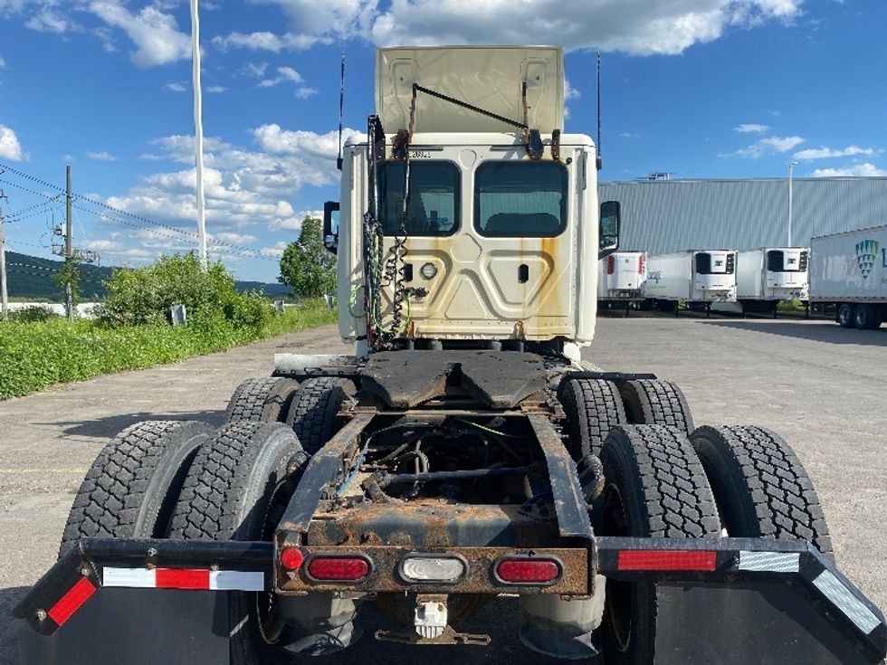 Day Cab Tractor-Heavy Duty Tractors-Freightliner-2019-T12664ST-Conklin-NY-400,179\n\t\tmiles-$ 51,000 - Image 6