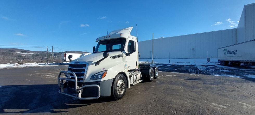 Day Cab Tractor-Heavy Duty Tractors-Freightliner-2019-T12664ST-Conklin-NY-436,388\n\t\tmiles-$ 45,000 - Image 3