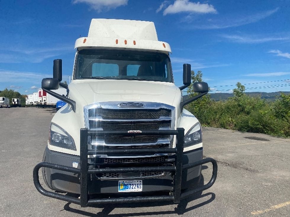 Day Cab Tractor-Heavy Duty Tractors-Freightliner-2019-T12664ST-Conklin-NY-471,010\n\t\tmiles-$ 46,250 - Image 2