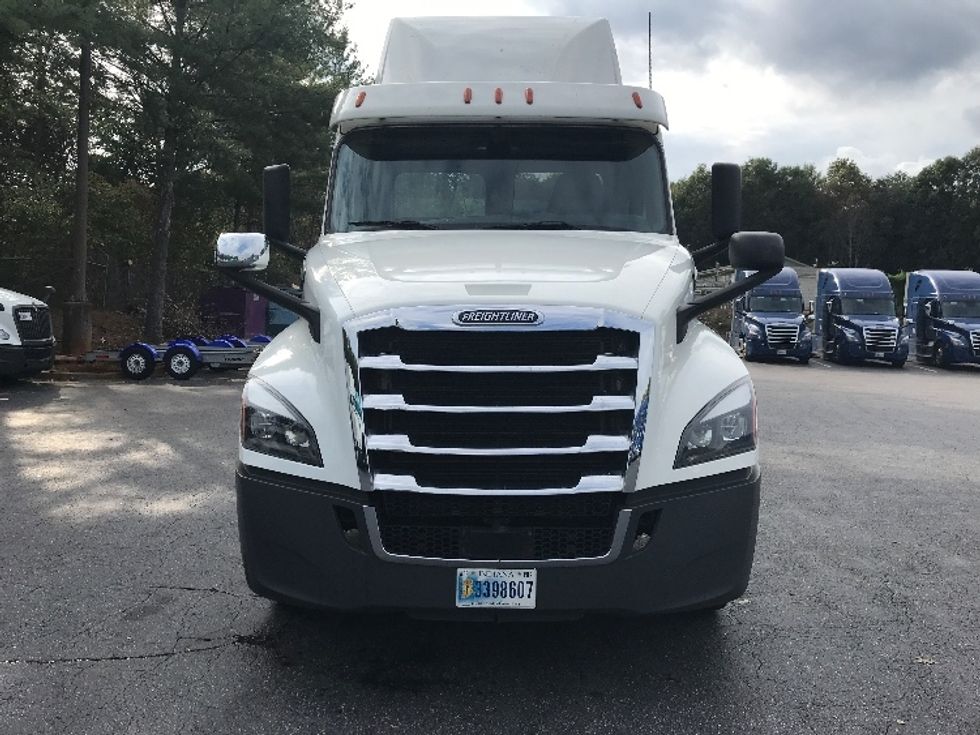 2019 Freightliner T12664ST Day Cab Tractor