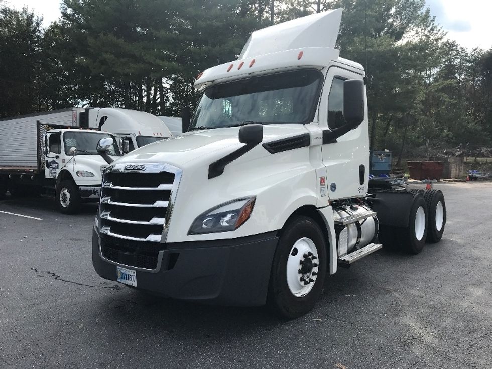 2019 Freightliner T12664ST Day Cab Tractor