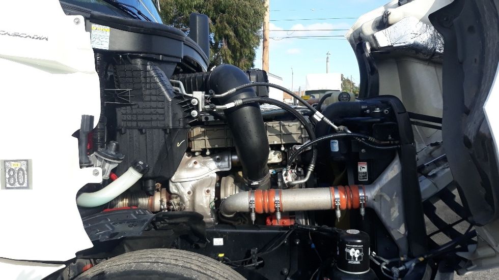 Day Cab Tractor-Heavy Duty Tractors-Freightliner-2019-T12664ST-Corona-CA-218,367\n\t\tmiles-$ 53,000 - Image 14