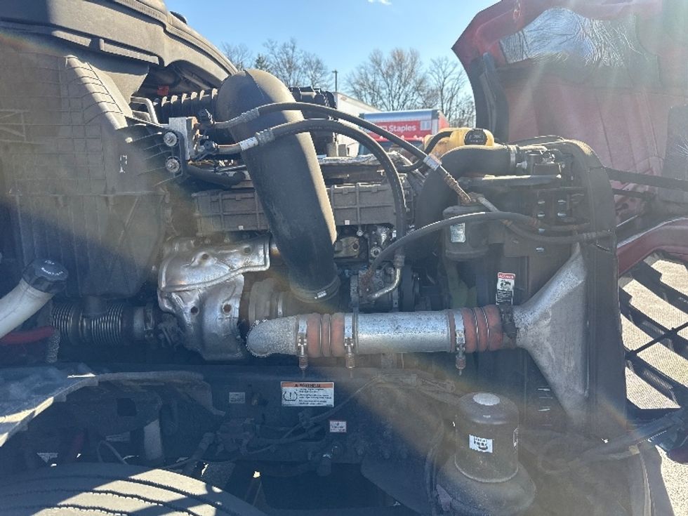 Day Cab Tractor-Heavy Duty Tractors-Freightliner-2019-T12664ST-Cranbury-NJ-250,136\n\t\tmiles-$ 52,750 - Image 15