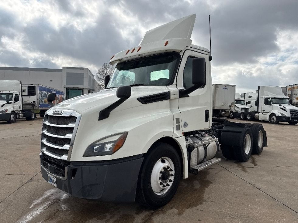 Day Cab Tractor-Heavy Duty Tractors-Freightliner-2019-T12664ST-Dallas-TX-259,799\n\t\tmiles-$ 54,500 - Image 3