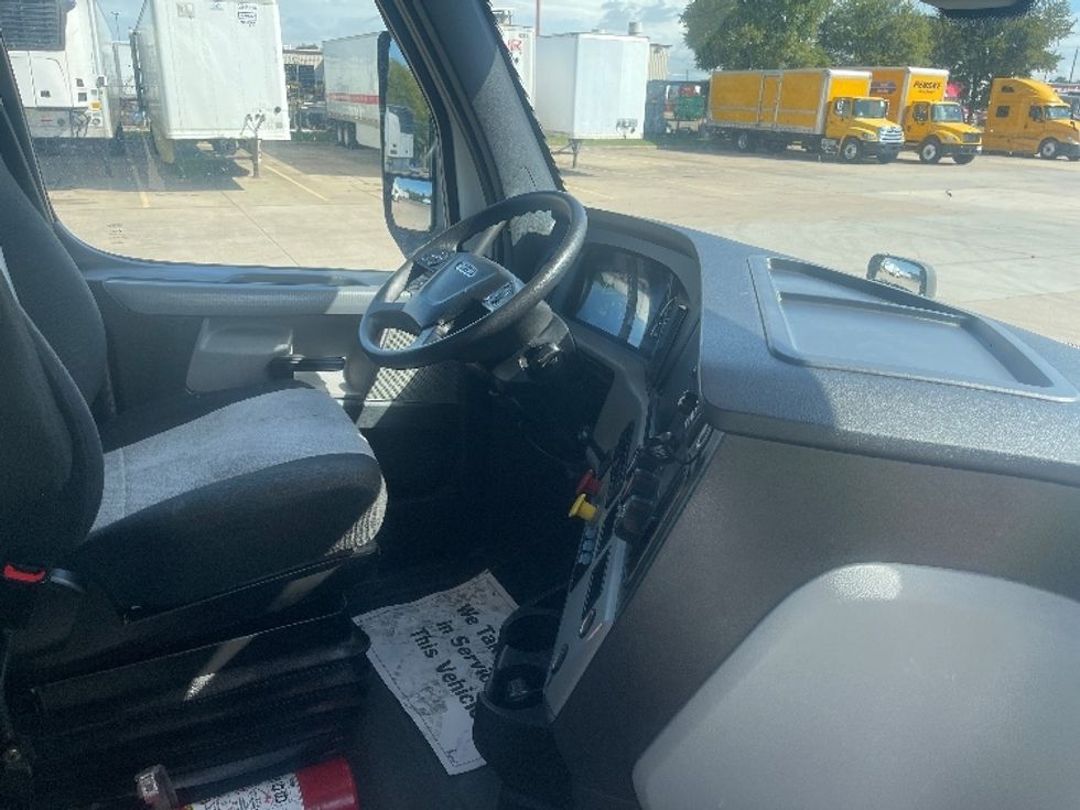 Day Cab Tractor-Heavy Duty Tractors-Freightliner-2019-T12664ST-Dallas-TX-312,783\n\t\tmiles-$ 52,000 - Image 13