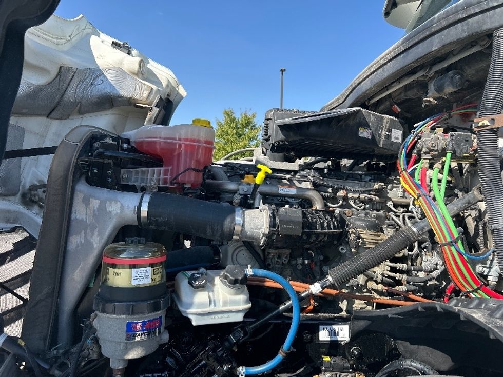 Day Cab Tractor-Heavy Duty Tractors-Freightliner-2019-T12664ST-Davenport-IA-167,668\n\t\tmiles-$ 56,000 - Image 16