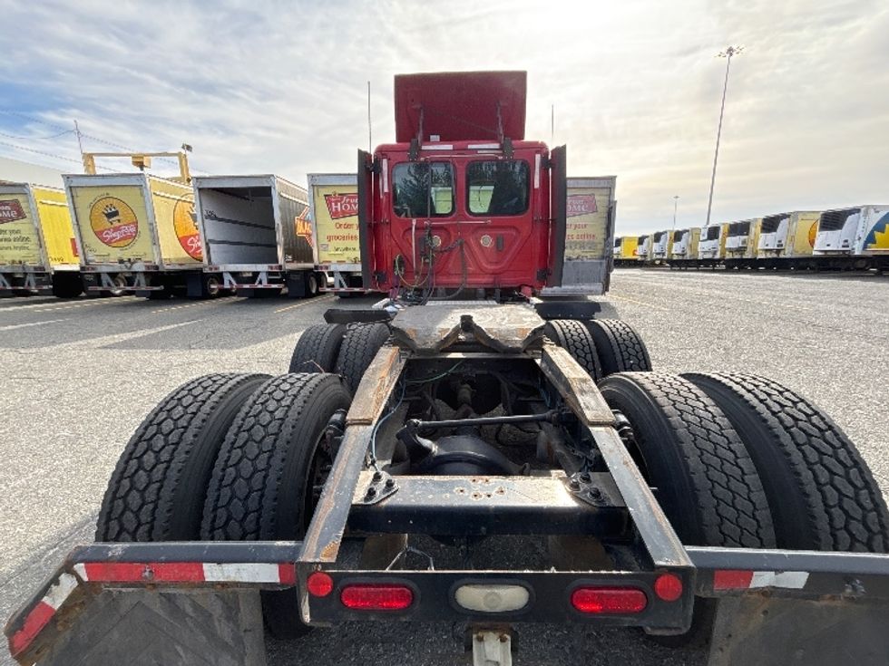 Day Cab Tractor-Heavy Duty Tractors-Freightliner-2019-T12664ST-Dayton-NJ-257,446\n\t\tmiles-$ 54,250 - Image 6