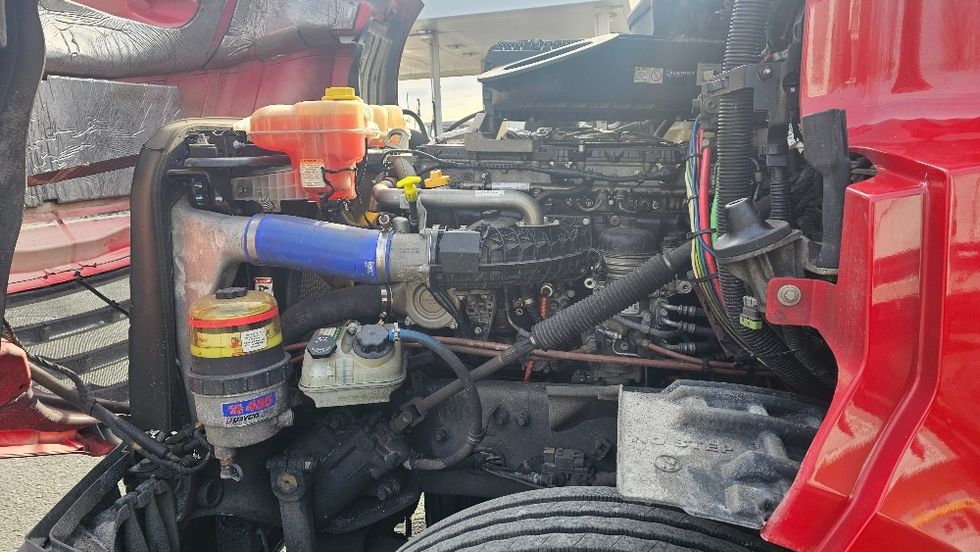 Day Cab Tractor-Heavy Duty Tractors-Freightliner-2019-T12664ST-Dayton-NJ-265,989\n\t\tmiles-$ 53,750 - Image 16