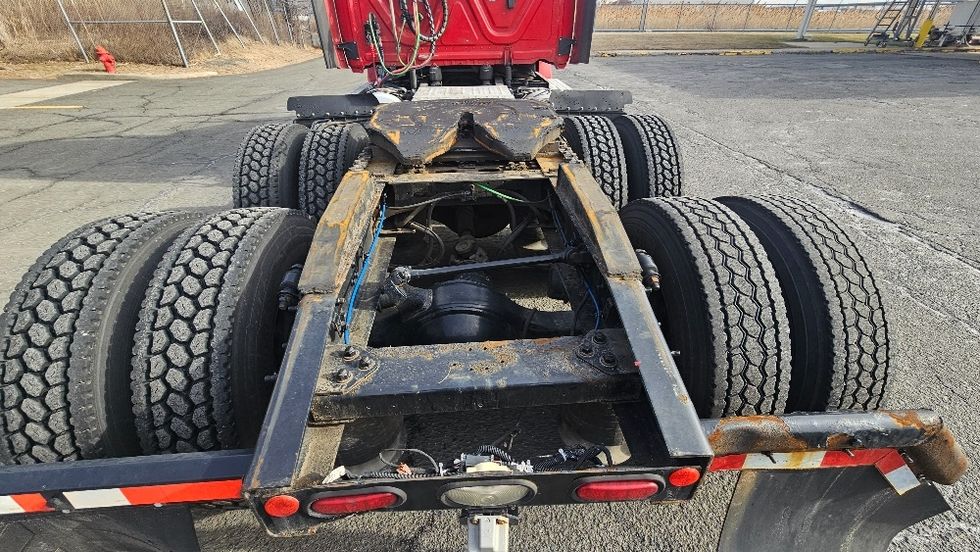 Day Cab Tractor-Heavy Duty Tractors-Freightliner-2019-T12664ST-Dayton-NJ-265,989\n\t\tmiles-$ 53,750 - Image 6