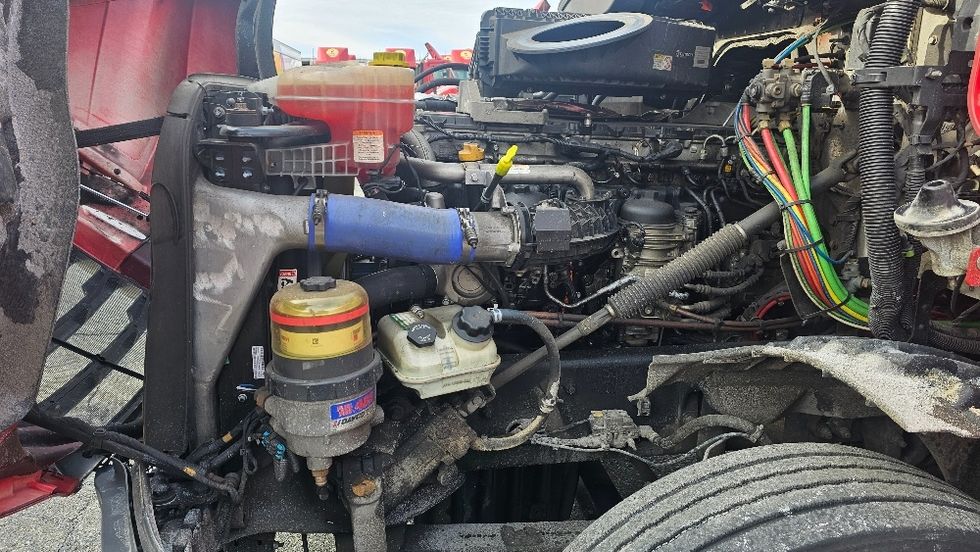 Day Cab Tractor-Heavy Duty Tractors-Freightliner-2019-T12664ST-Dayton-NJ-277,701\n\t\tmiles-$ 53,250 - Image 16