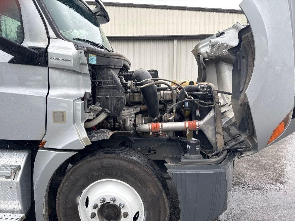 Day Cab Tractor-Heavy Duty Tractors-Freightliner-2019-T12664ST-Decatur-AL-354,762\n\t\tmiles-$ 44,250 - Image 15