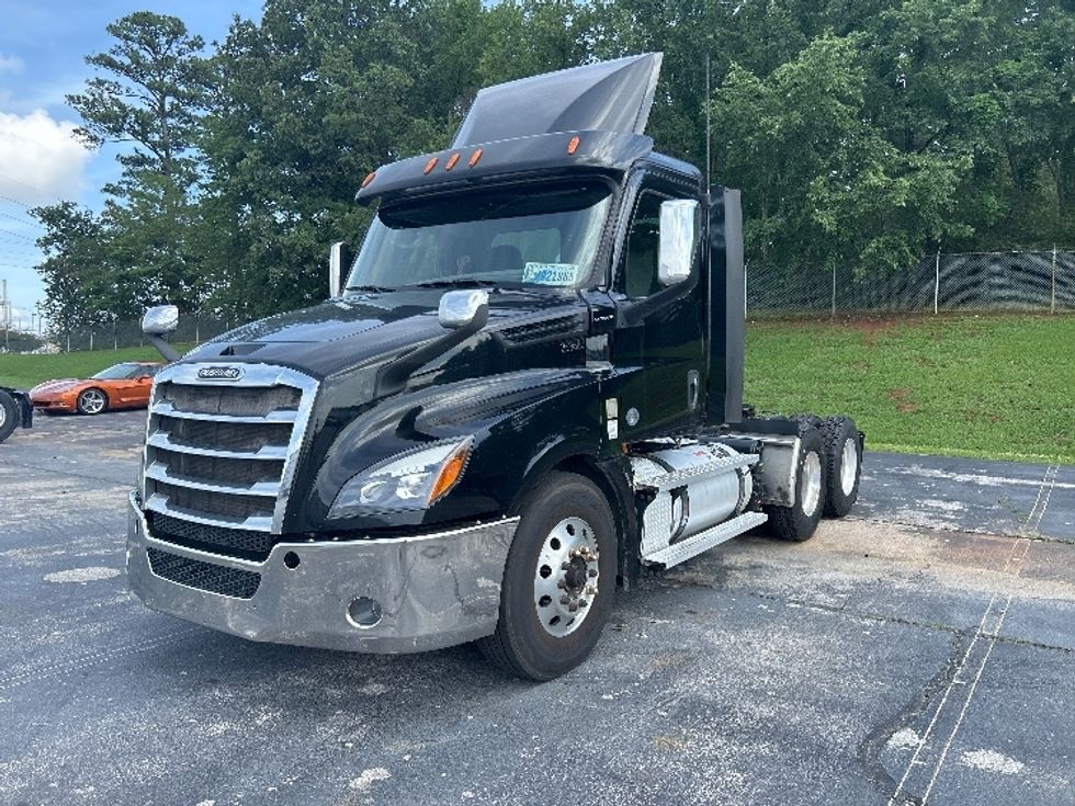 Day Cab Tractor-Heavy Duty Tractors-Freightliner-2019-T12664ST-Decatur-AL-462,203\n\t\tmiles-$ 41,250 - Image 3