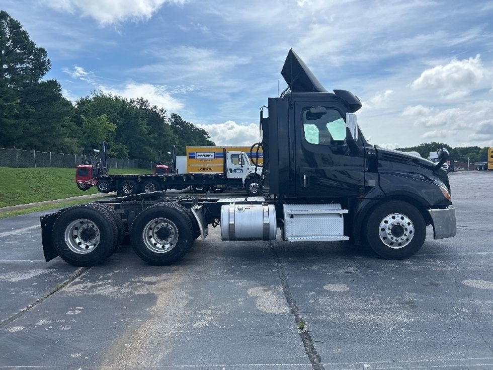 Day Cab Tractor-Heavy Duty Tractors-Freightliner-2019-T12664ST-Decatur-AL-462,203\n\t\tmiles-$ 41,250 - Image 8