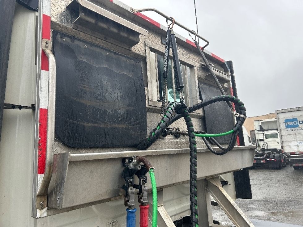 Day Cab Tractor-Heavy Duty Tractors-Freightliner-2019-T12664ST-Delta-BC-283,075\n\t\tkm-$ 63,500 - Image 17