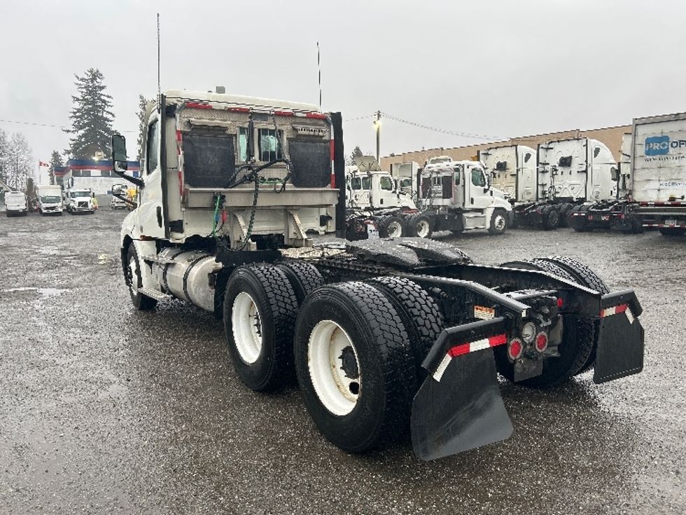 Day Cab Tractor-Heavy Duty Tractors-Freightliner-2019-T12664ST-Delta-BC-283,075\n\t\tkm-$ 63,500 - Image 5