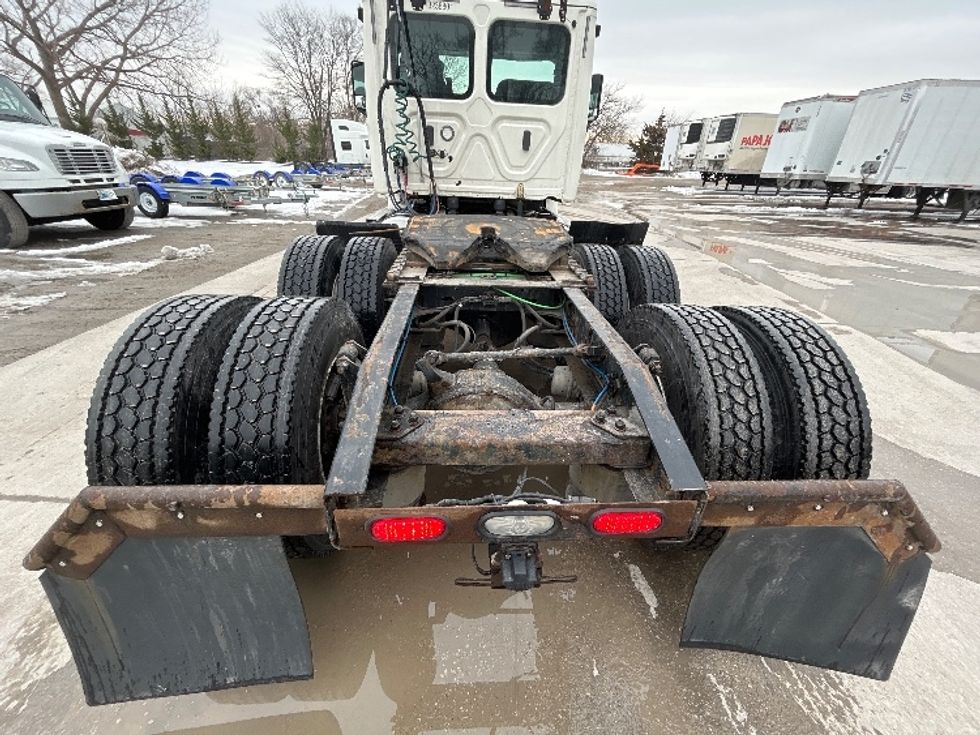 Day Cab Tractor-Heavy Duty Tractors-Freightliner-2019-T12664ST-Des Moines-IA-693,934\n\t\tmiles-$ 23,000 - Image 6