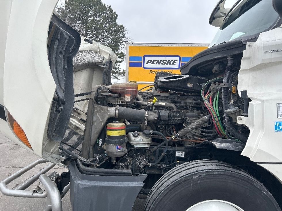 Day Cab Tractor-Heavy Duty Tractors-Freightliner-2019-T12664ST-Des Moines-IA-807,996\n\t\tmiles-$ 23,000 - Image 16
