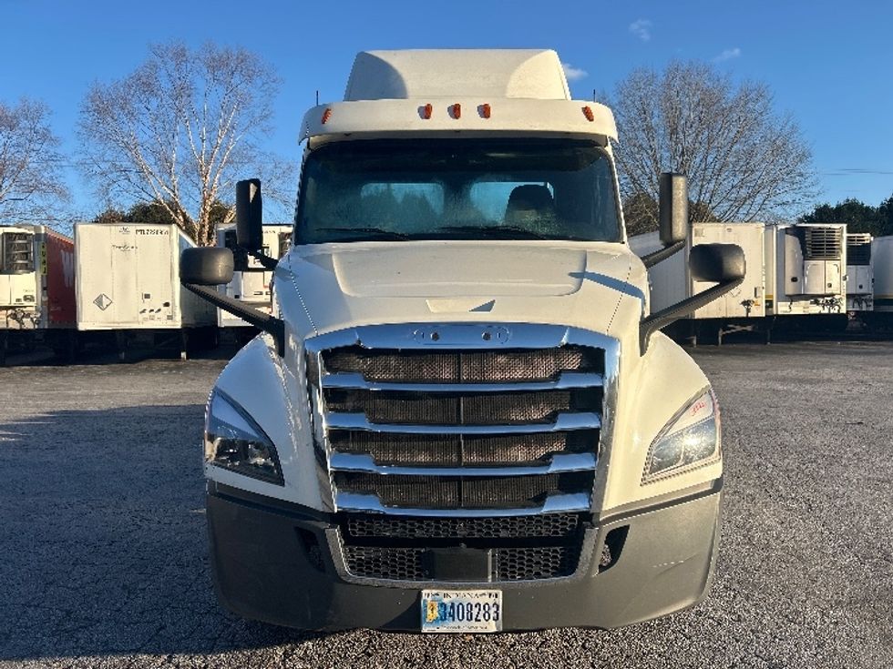 Day Cab Tractor-Heavy Duty Tractors-Freightliner-2019-T12664ST-Duluth-GA-363,602\n\t\tmiles-$ 45,250 - Image 2