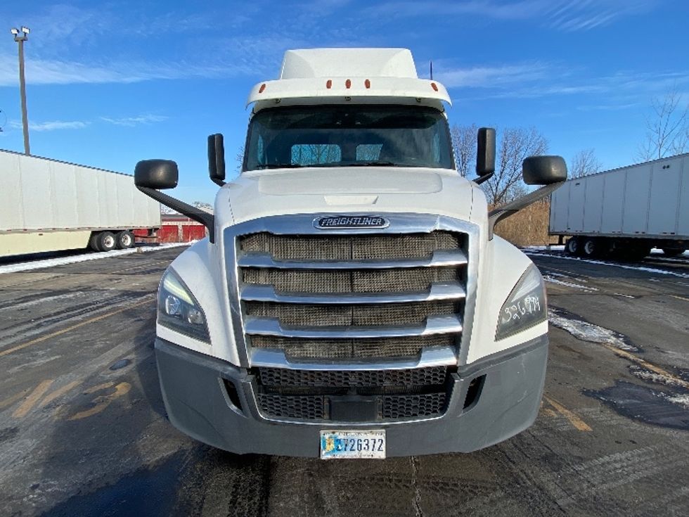 Day Cab Tractor-Heavy Duty Tractors-Freightliner-2019-T12664ST-East Chicago-IN-242,292\n\t\tmiles-$ 49,750 - Image 2