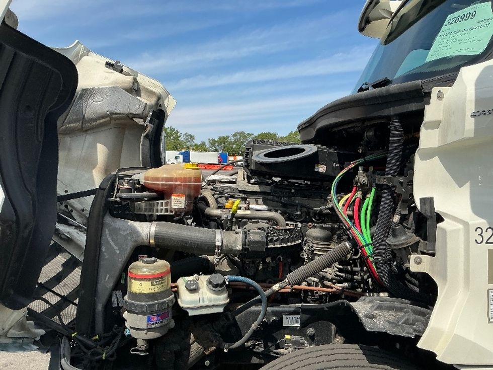 Day Cab Tractor-Heavy Duty Tractors-Freightliner-2019-T12664ST-East Chicago-IN-248,361\n\t\tmiles-$ 54,500 - Image 16