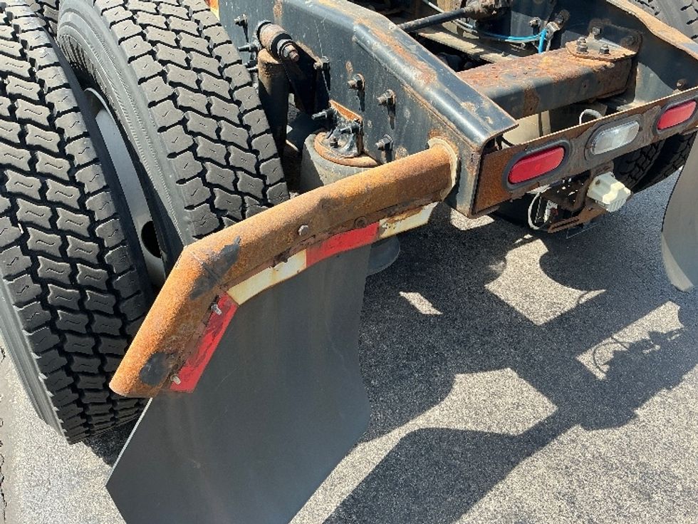 Day Cab Tractor-Heavy Duty Tractors-Freightliner-2019-T12664ST-East Chicago-IN-248,361\n\t\tmiles-$ 54,500 - Image 18