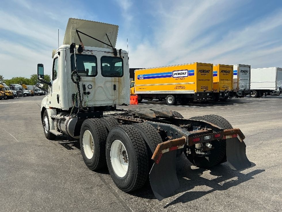 Day Cab Tractor-Heavy Duty Tractors-Freightliner-2019-T12664ST-East Chicago-IN-248,361\n\t\tmiles-$ 54,500 - Image 5