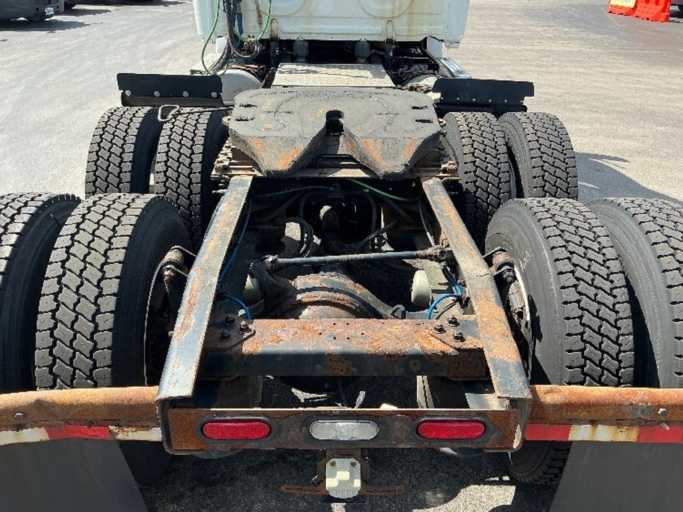 Day Cab Tractor-Heavy Duty Tractors-Freightliner-2019-T12664ST-East Chicago-IN-248,361\n\t\tmiles-$ 54,500 - Image 6