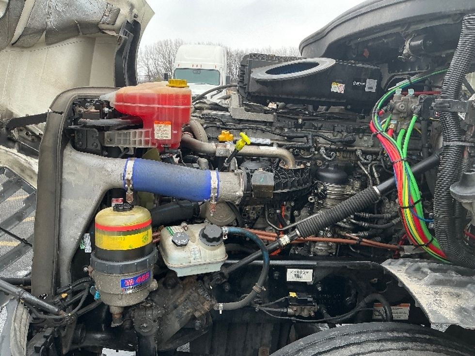 Day Cab Tractor-Heavy Duty Tractors-Freightliner-2019-T12664ST-East Chicago-IN-282,316\n\t\tmiles-$ 48,750 - Image 16