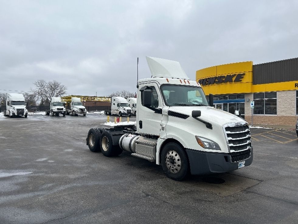 Day Cab Tractor-Heavy Duty Tractors-Freightliner-2019-T12664ST-East Chicago-IN-282,316\n\t\tmiles-$ 48,750 - Image 3