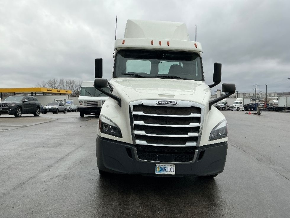 Day Cab Tractor-Heavy Duty Tractors-Freightliner-2019-T12664ST-East Chicago-IN-424,663\n\t\tmiles-$ 41,750 - Image 2