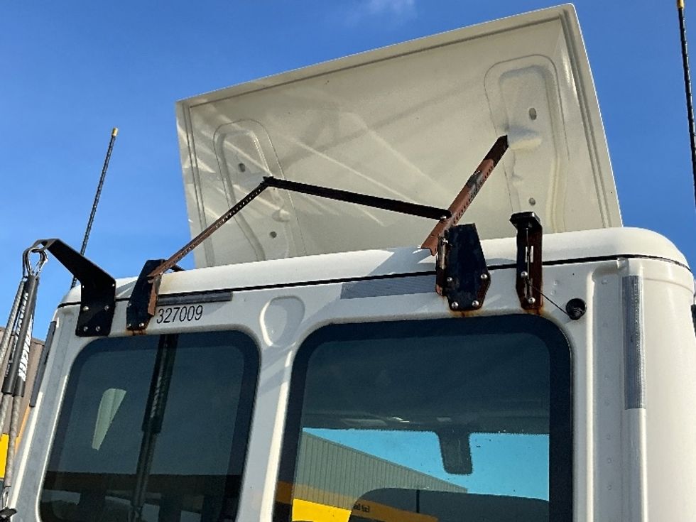 Day Cab Tractor-Heavy Duty Tractors-Freightliner-2019-T12664ST-East Chicago-IN-443,373\n\t\tmiles-$ 53,000 - Image 20