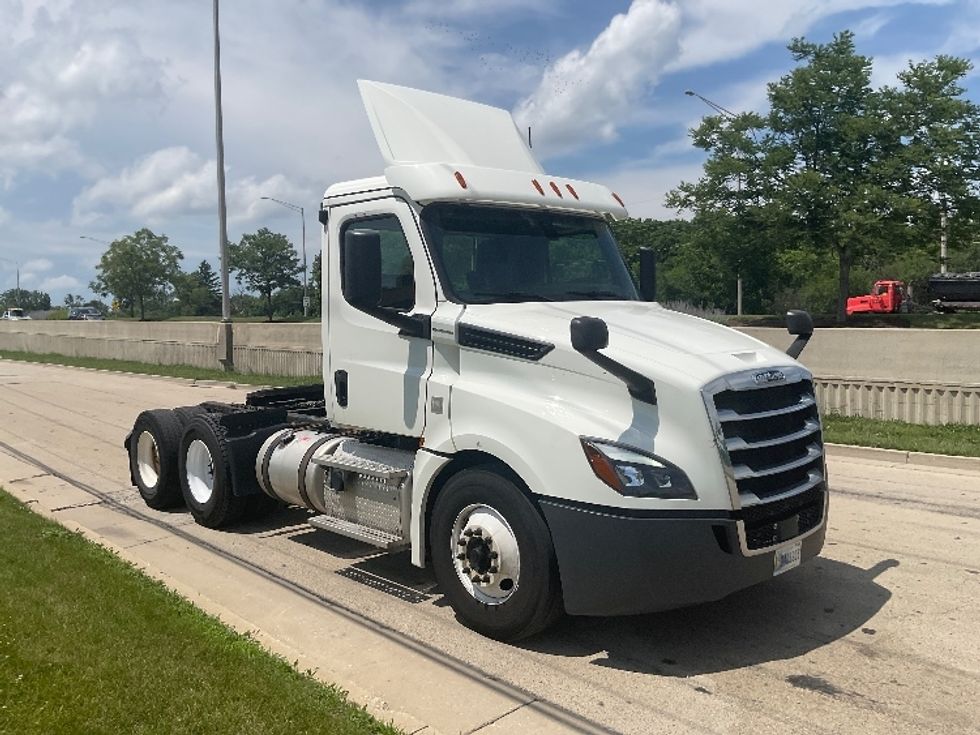 Day Cab Tractor-Heavy Duty Tractors-Freightliner-2019-T12664ST-East Chicago-IN-460,439\n\t\tmiles-$ 42,750 - Image 1