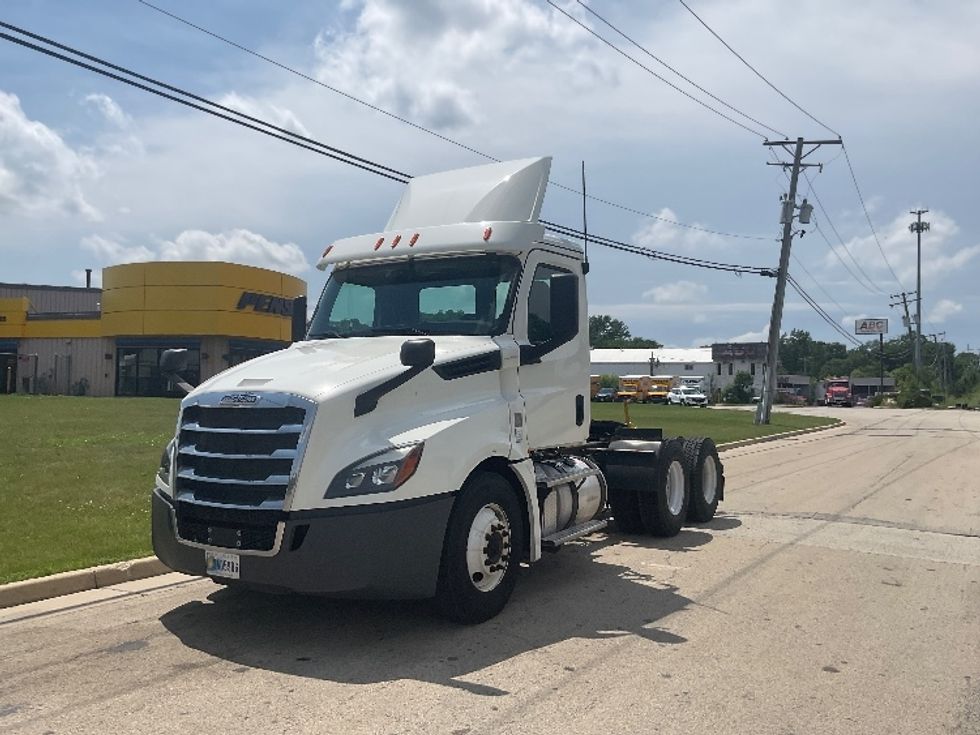 Day Cab Tractor-Heavy Duty Tractors-Freightliner-2019-T12664ST-East Chicago-IN-460,439\n\t\tmiles-$ 42,750 - Image 3