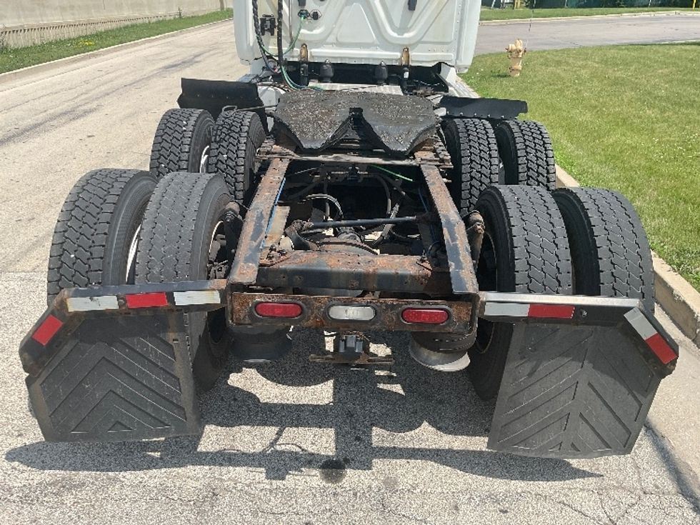 Day Cab Tractor-Heavy Duty Tractors-Freightliner-2019-T12664ST-East Chicago-IN-460,439\n\t\tmiles-$ 42,750 - Image 6