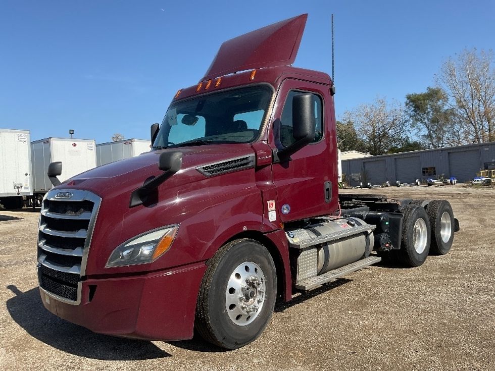 Day Cab Tractor-Heavy Duty Tractors-Freightliner-2019-T12664ST-East Chicago-IN-467,563\n\t\tmiles-$ 50,000 - Image 3