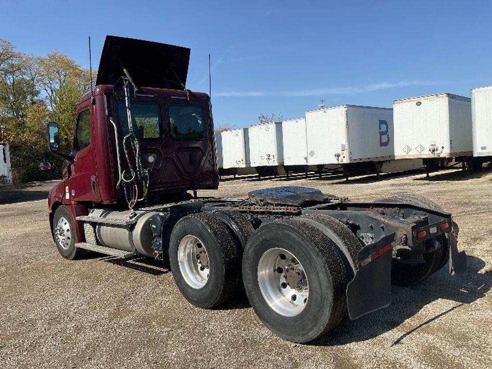 Day Cab Tractor-Heavy Duty Tractors-Freightliner-2019-T12664ST-East Chicago-IN-467,563\n\t\tmiles-$ 50,000 - Image 5