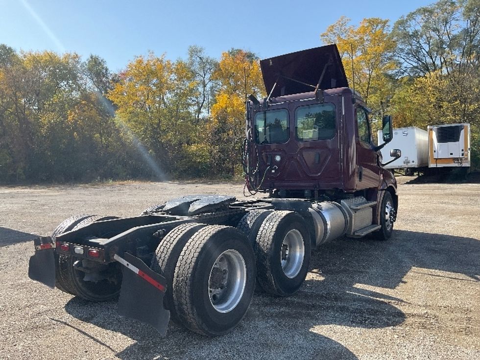 Day Cab Tractor-Heavy Duty Tractors-Freightliner-2019-T12664ST-East Chicago-IN-467,563\n\t\tmiles-$ 50,000 - Image 7