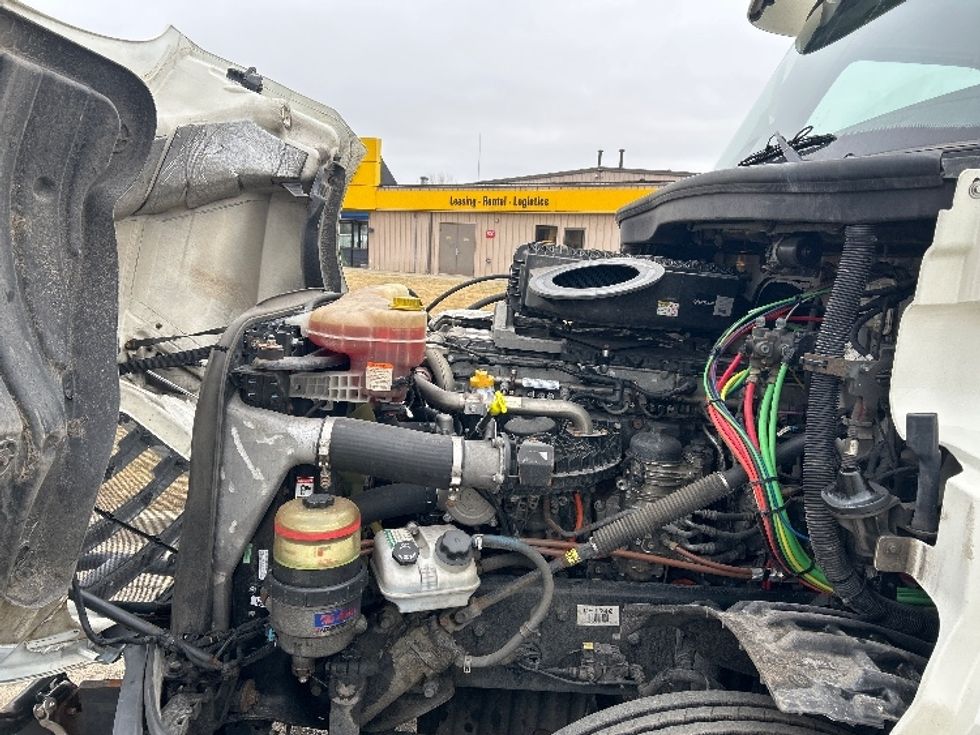 Day Cab Tractor-Heavy Duty Tractors-Freightliner-2019-T12664ST-East Chicago-IN-504,188\n\t\tmiles-$ 36,500 - Image 16