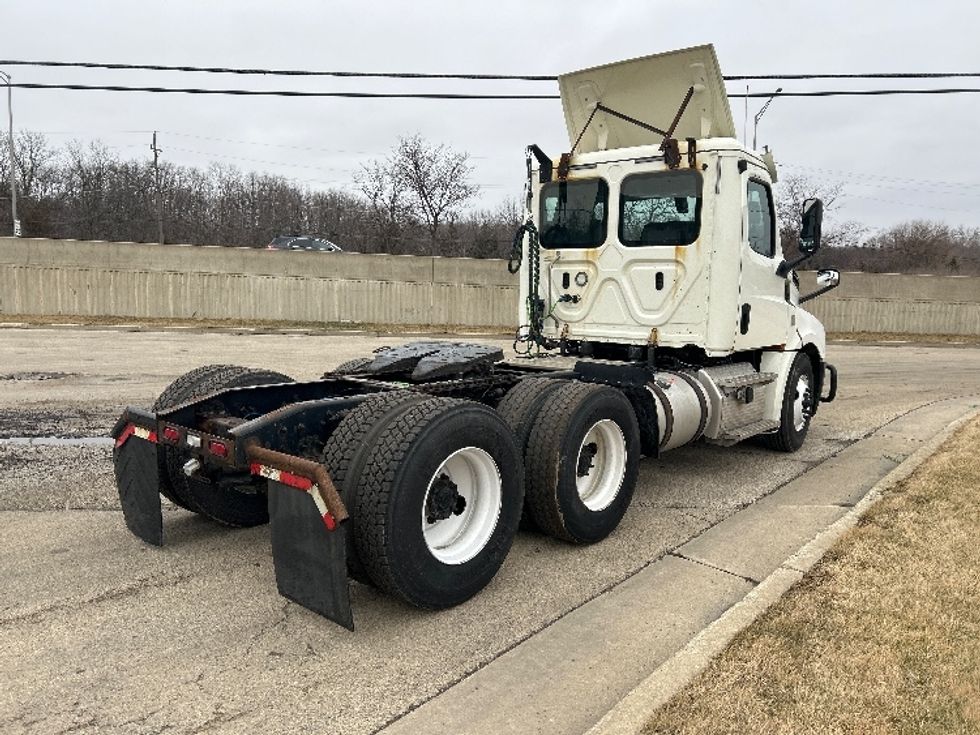 Day Cab Tractor-Heavy Duty Tractors-Freightliner-2019-T12664ST-East Chicago-IN-504,188\n\t\tmiles-$ 36,500 - Image 7