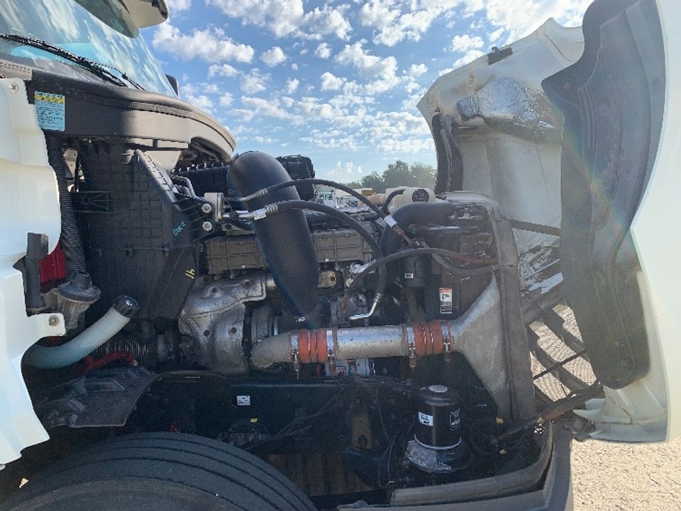Day Cab Tractor-Heavy Duty Tractors-Freightliner-2019-T12664ST-East Liberty-OH-242,784\n\t\tmiles-$ 51,500 - Image 15