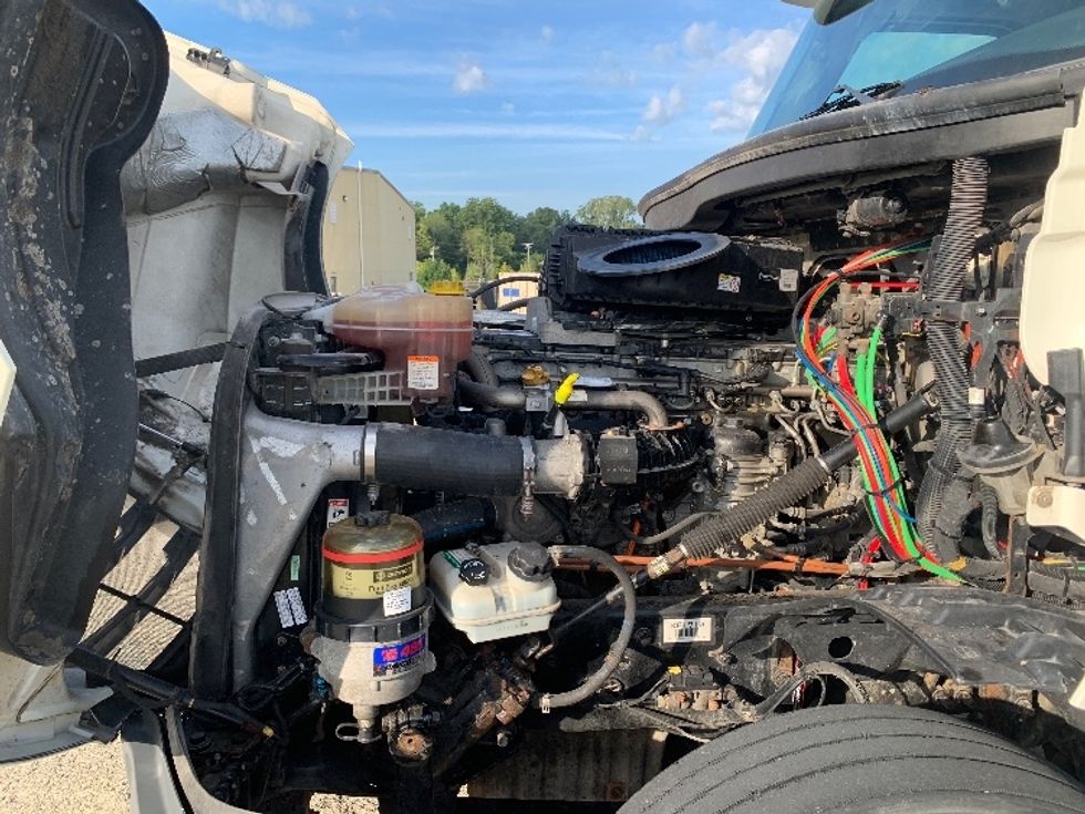 Day Cab Tractor-Heavy Duty Tractors-Freightliner-2019-T12664ST-East Liberty-OH-242,784\n\t\tmiles-$ 51,500 - Image 16
