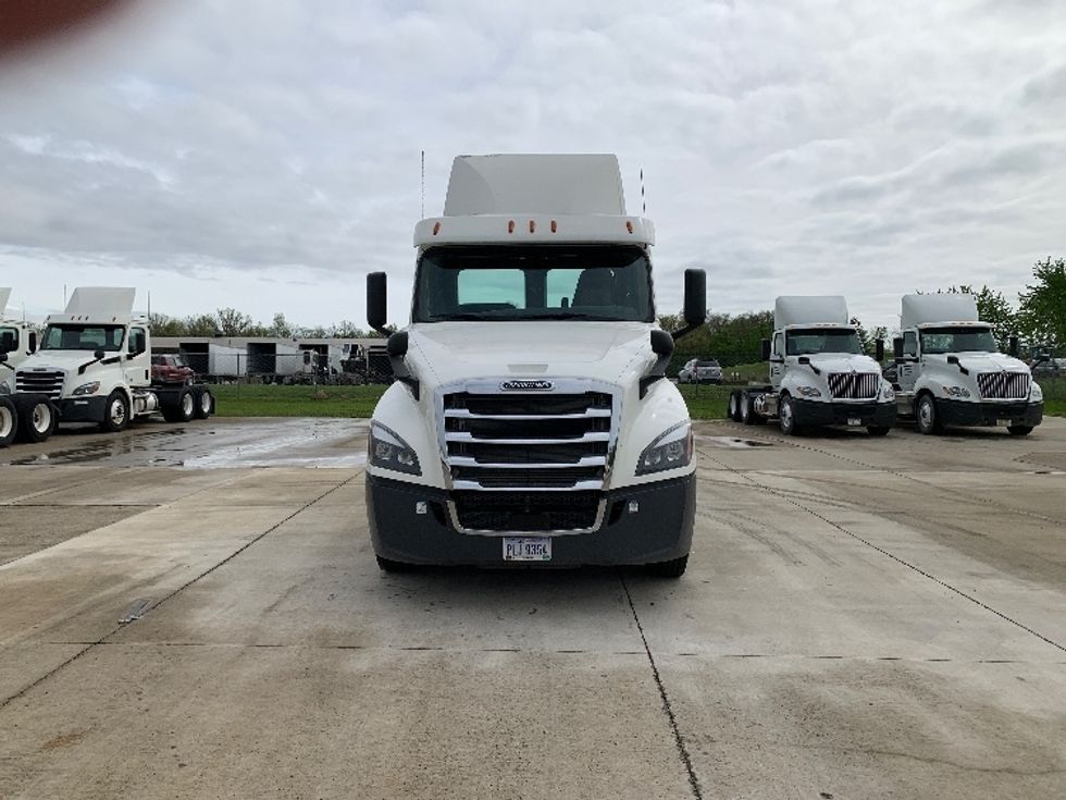 Day Cab Tractor-Heavy Duty Tractors-Freightliner-2019-T12664ST-East Liberty-OH-449,028\n\t\tmiles-$ 43,250 - Image 2
