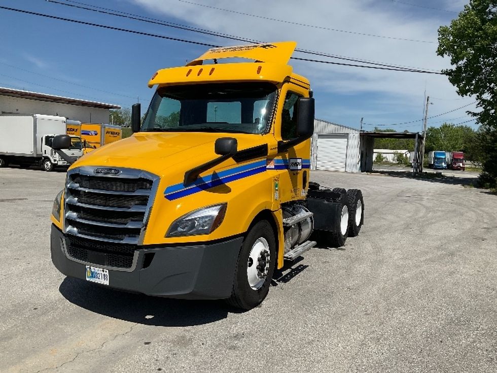 Day Cab Tractor-Heavy Duty Tractors-Freightliner-2019-T12664ST-El Paso-TX-319,660\n\t\tmiles-$ 54,750 - Image 3