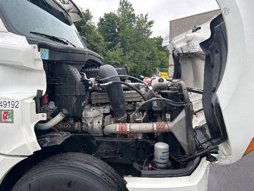 Day Cab Tractor-Heavy Duty Tractors-Freightliner-2019-T12664ST-Elmira-NY-340,202\n\t\tmiles-$ 38,750 - Image 15