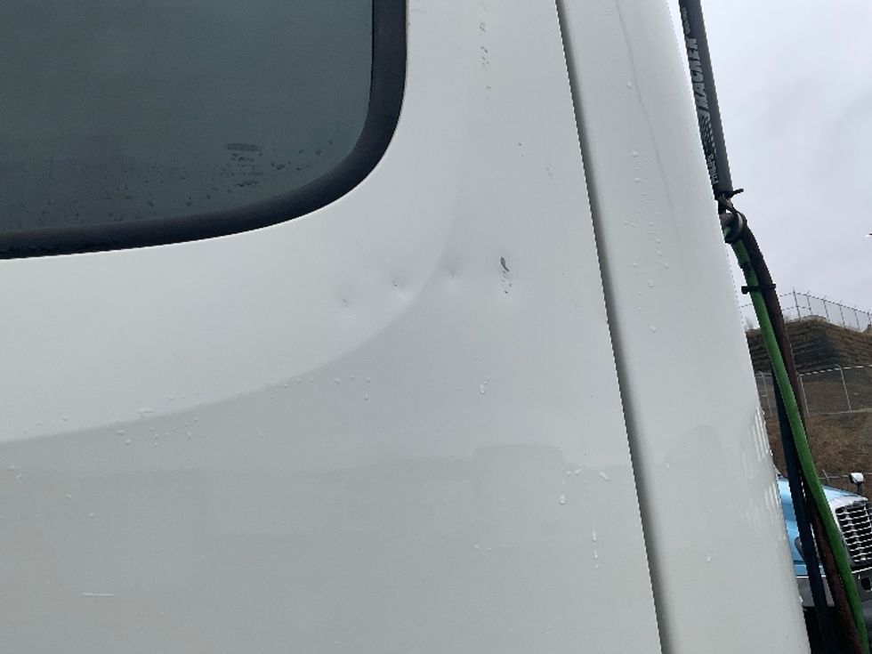 Day Cab Tractor-Heavy Duty Tractors-Freightliner-2019-T12664ST-Elmira-NY-410,000\n\t\tmiles-$ 45,500 - Image 17