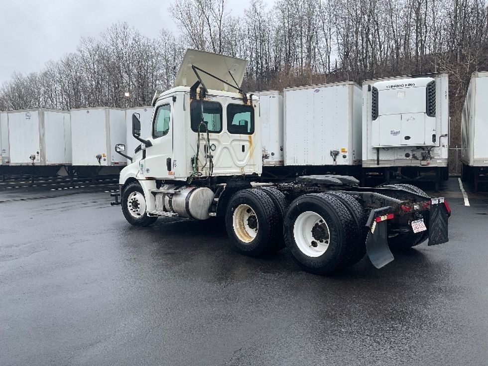 Day Cab Tractor-Heavy Duty Tractors-Freightliner-2019-T12664ST-Elmira-NY-410,000\n\t\tmiles-$ 45,500 - Image 5