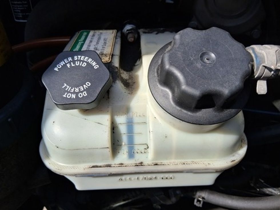 Day Cab Tractor-Heavy Duty Tractors-Freightliner-2019-T12664ST-Evansville-IN-390,686\n\t\tmiles-$ 39,500 - Image 17